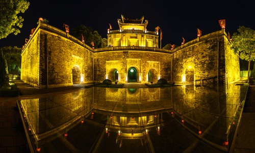 Night tour of Hanoi's imperial citadel to debut by year end - ảnh 1