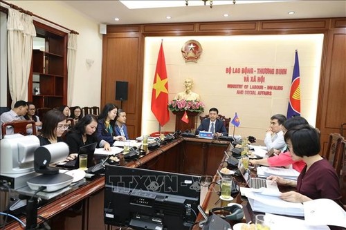 ASEAN Ministers confirm efforts to promote social welfare and capability of workforce - ảnh 1