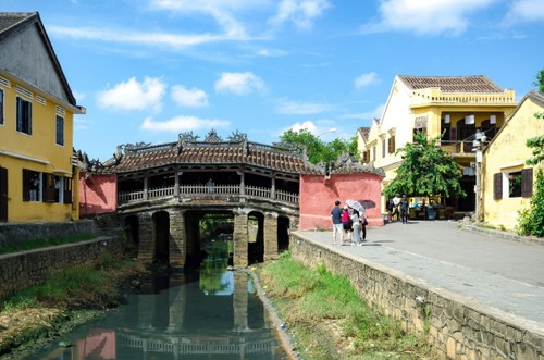 Bucket list experiences for tourists visiting Vietnam - ảnh 3