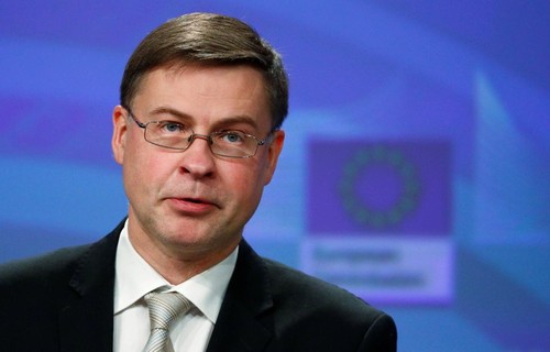 EU economic recovery expected to be slower than previous forecast - ảnh 1