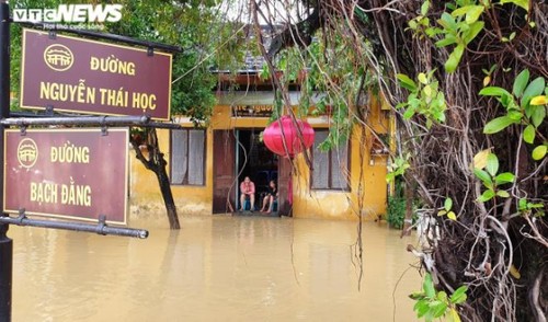 UNESCO-recognised Hoi An inundated by flooding again - ảnh 3
