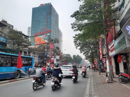Hanoi decorated for National Party Congress  - ảnh 2