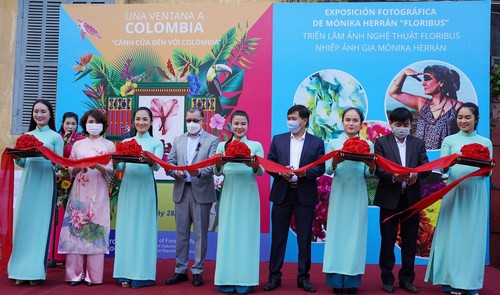 Exhibition in Quang Nam introduces Colombian flowers - ảnh 1