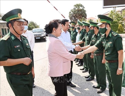 NA Chairwoman works with Kien Giang steering committee for elections - ảnh 2