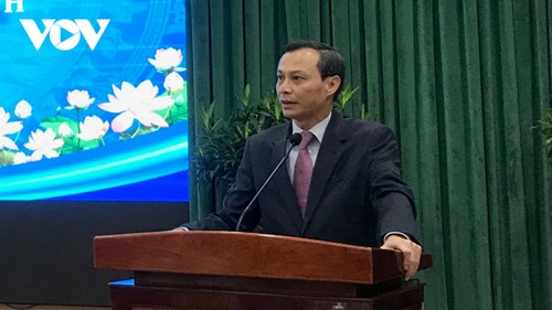 50 collectives, individuals honoured for contributions to Overseas Vietnamese affairs - ảnh 1