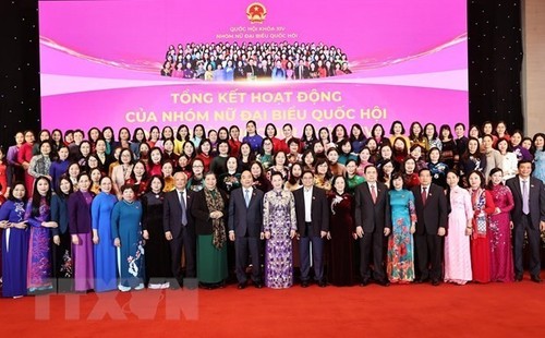 Female National Assembly deputies’ contribution equal to male deputies - ảnh 1