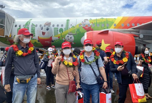 Vietnam kicks off “Live fully in Vietnam” campaign to welcome international visitors - ảnh 1