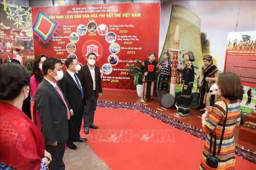 Exhibition highlights Vietnam’s cultural heritages - ảnh 1