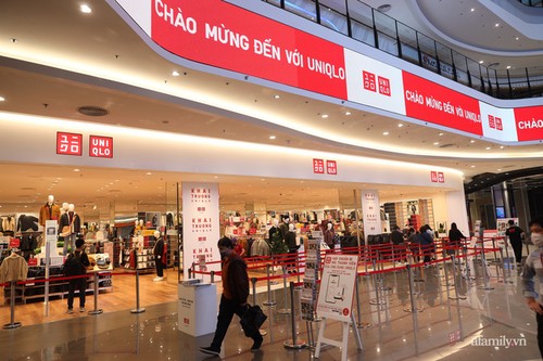 Japanese retailers expand business in Vietnam - ảnh 1