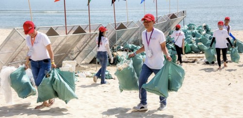 Vietnam enhances effort to handle plastic pollution, marine debris - ảnh 1