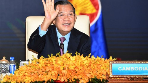 Cambodia PM to visit Myanmar, pressing peace plan - ảnh 1