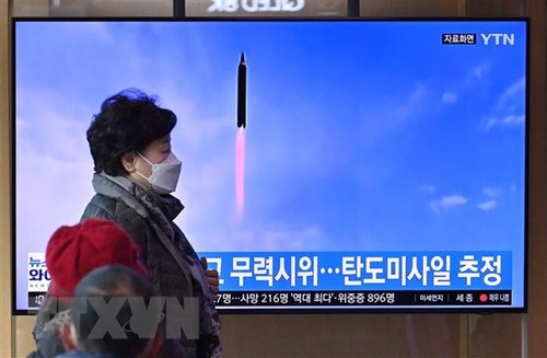 Pyongyang confirms second spy satellite test - ảnh 1