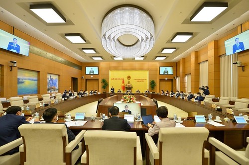 NA Committee continues 9th session  - ảnh 1