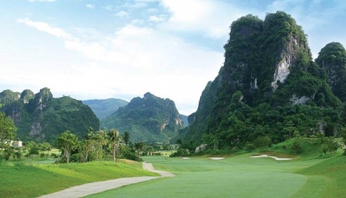 Potential for resort, golf tourism in Vietnam - ảnh 1