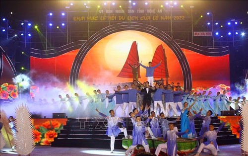 Cua Lo Tourism Festival 2022 kicks off in Nghe An Province - ảnh 1