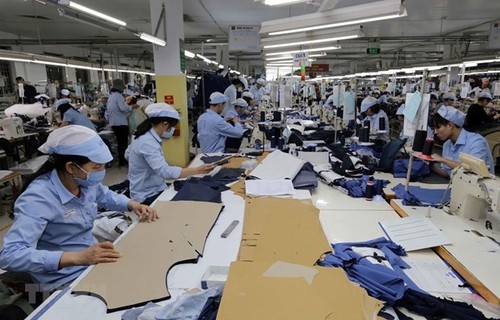 Workers' incomes increase in Q1 - ảnh 1