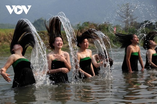 Unique hair washing ritual of the Thai ethnic group - ảnh 11