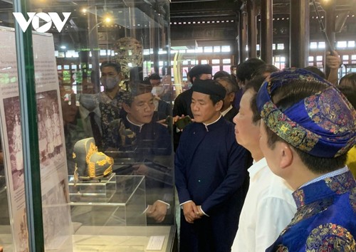 Two artefacts of Nguyen Dynasty open to public  - ảnh 2