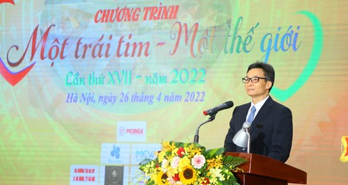 235 million USD donated to help the disabled, orphans - ảnh 1