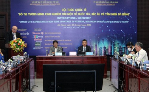 Da Nang hosts international conference on smart city building - ảnh 1