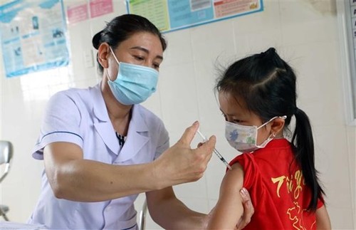 Quang Ninh to vaccinate all children against COVID before September - ảnh 1