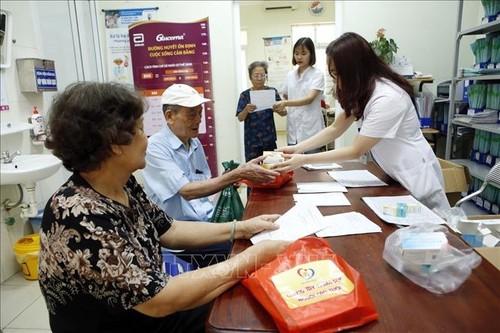 Vietnam seeks to respond to population aging - ảnh 1