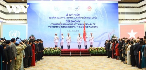 Vietnam accompanies UN toward a world of peace, cooperation, development - ảnh 1
