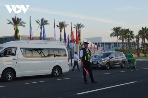 Egypt tightens security ahead of COP27 - ảnh 1