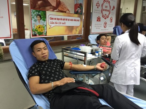 Ho Chi Minh City launches voluntary blood donation for 2023 - ảnh 1