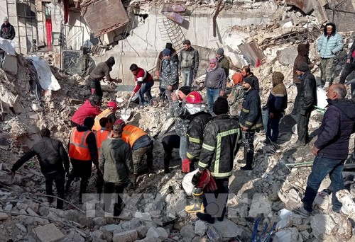 Syria calls for sanctions waiver to aid rescue work in quake-hit areas - ảnh 1