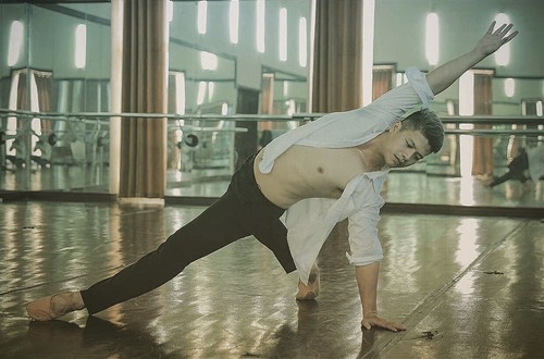 Youngest Meritorious Artist and his journey to gain a foothold for Vietnamese ballet - ảnh 3