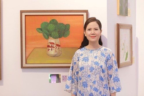 Hanoi art exhibition showcases lotus flowers’ pure beauty  - ảnh 3