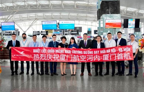 Direct flight between Xiamen and Hanoi launched - ảnh 1