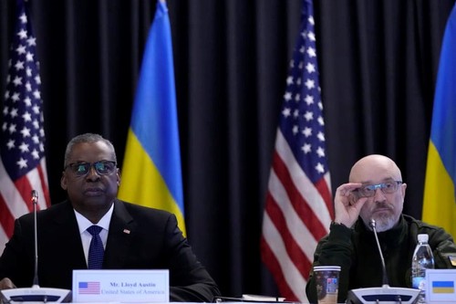 Ukraine Defense Contact Group meets, Kiev’s NATO membership undecided - ảnh 1