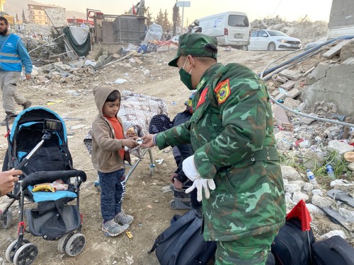 Young rescuer follows heart in act of humanitarianism - ảnh 1