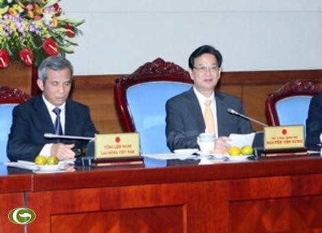 Le Premier Ministre travaille avec la CGT et l’Union des femmes vietnamiennes - ảnh 1