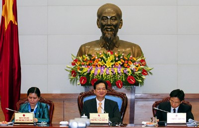 Le Premier Ministre travaille avec la CGT et l’Union des femmes vietnamiennes - ảnh 2
