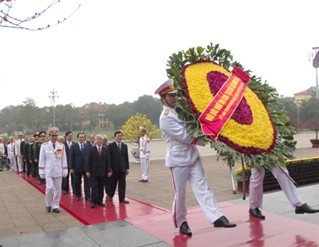 Hommage au président Ho Chi Minh à l'approche du Tet - ảnh 1
