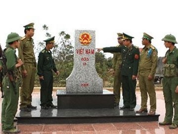 Achèvenement du bornage de la frontière Vietnam-Laos - ảnh 1