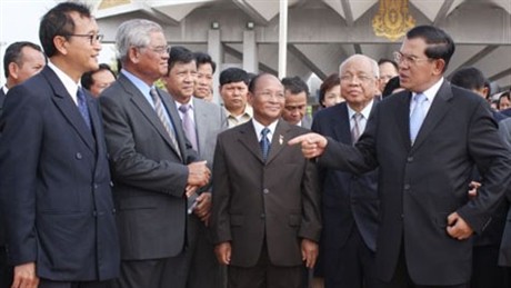 Cambodge : différends sans issue entre les partis politiques - ảnh 1