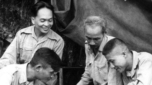 Le général Vo Nguyen Giap dans le coeur des Vietnamiens - ảnh 2