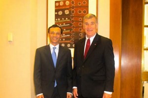 Le président du Sénat australien apprécie la coopération avec le parlement vietnamien - ảnh 1