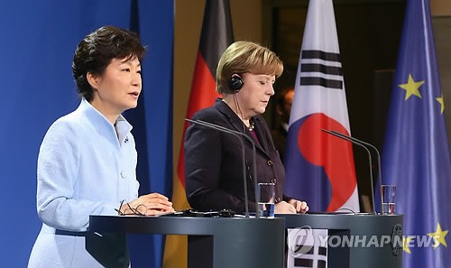 Park et Merkel demandent à la RPD de Corée de renoncer aux armes nucléaires - ảnh 1