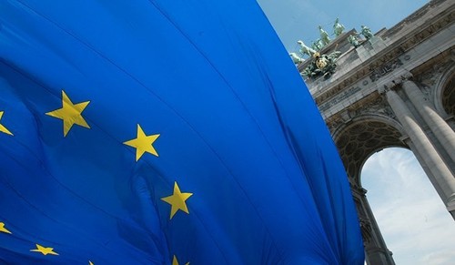 Ukraine: l'UE appelle la Russie à coopérer avec le président élu - ảnh 1