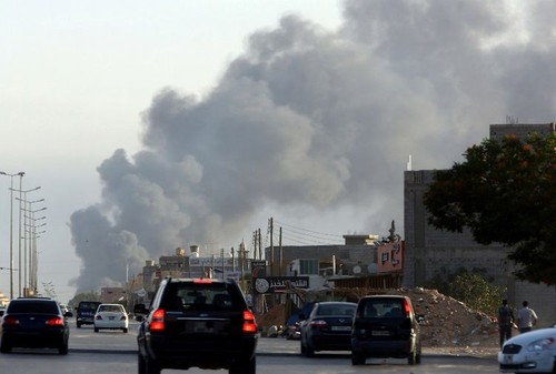 Libye : plusieurs Etats appellent leurs ressortissants à quitter le pays - ảnh 1