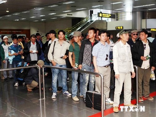 Tous les travailleurs vietnamiens de Libye rapatriés avant fin août - ảnh 1
