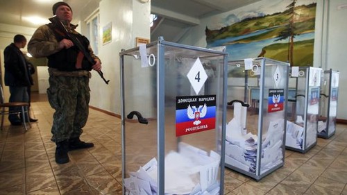 Les élections renforcent les pro-russes dans l’Est de l’Ukraine - ảnh 1