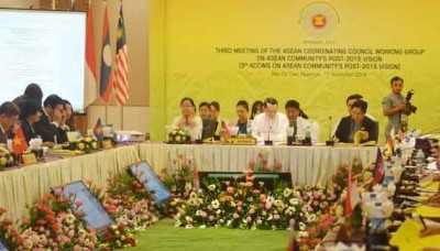 Les SOM préparatifs au seuil du 25ème sommet de l’ASEAN - ảnh 1