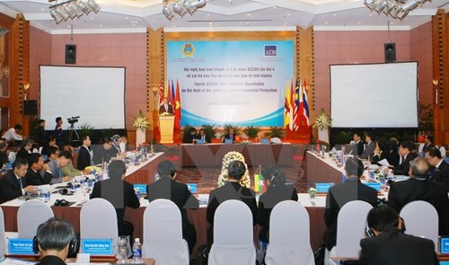 Clôture de la table ronde des présidents de tribunaux de l’ASEAN - ảnh 1