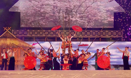 Clôture de la première fête culturelle de l’ethnie Thaï - ảnh 1